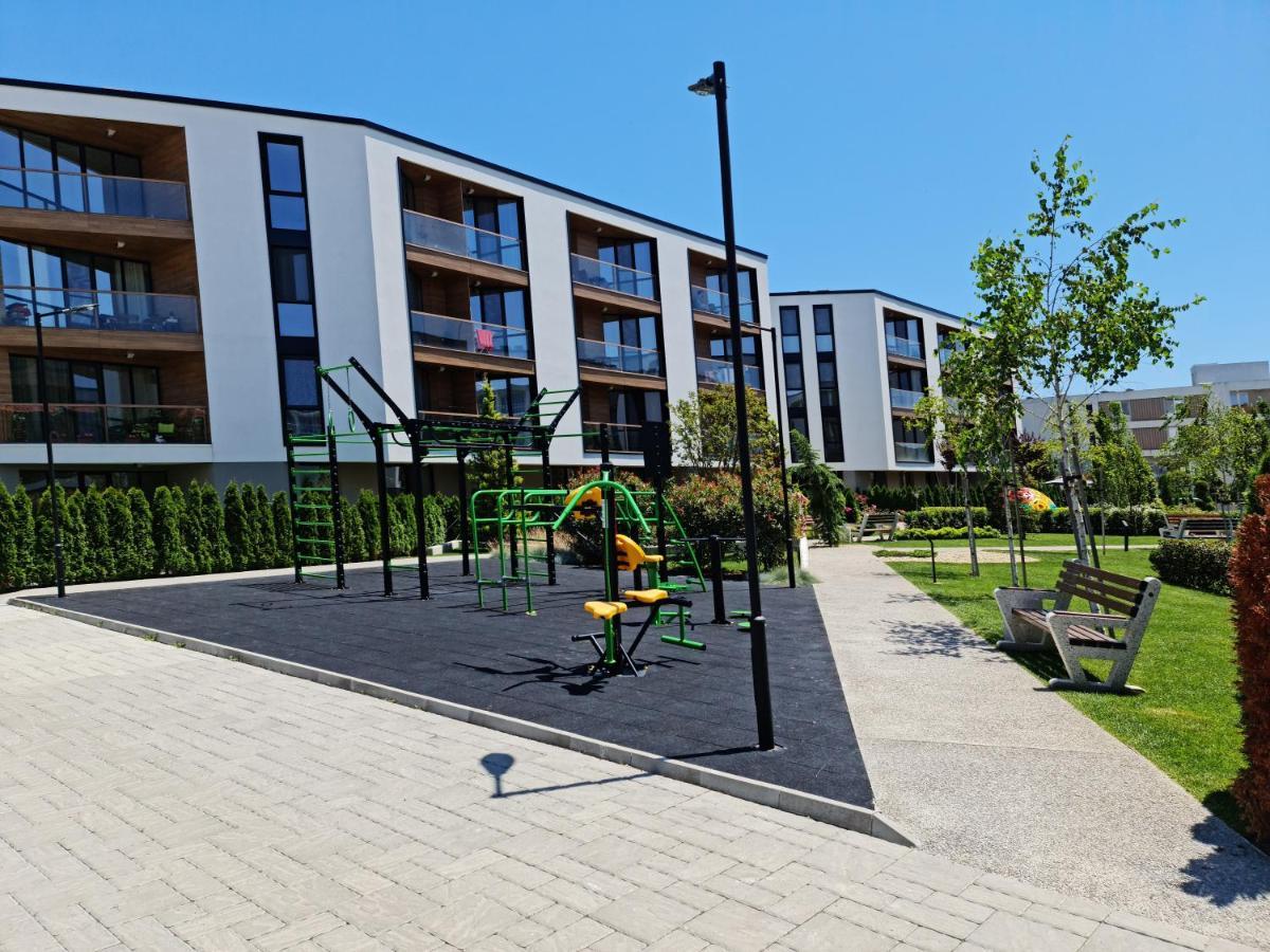 Raya Apartment Atlantis Atmosphere Burgas Exterior photo